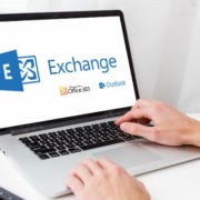 Notebook mit Exchange- Office 365 und Outlook Logo