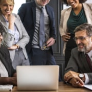 Meeting-Lösungen von Microsoft Teams und Cisco Webex im Vergleich.